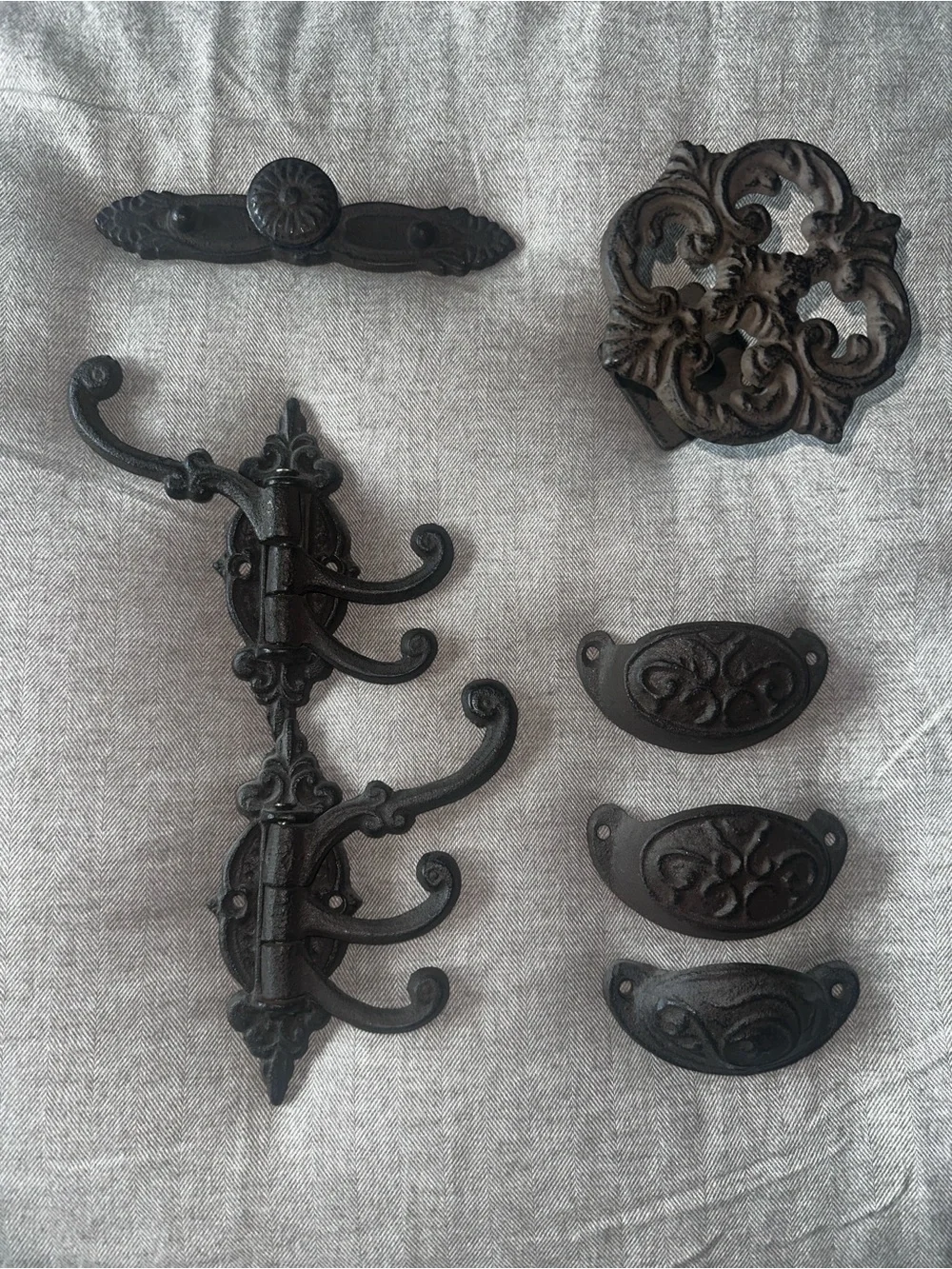 Black Vintage-Style Cast Iron Wall Hooks and Drawer Pulls Set